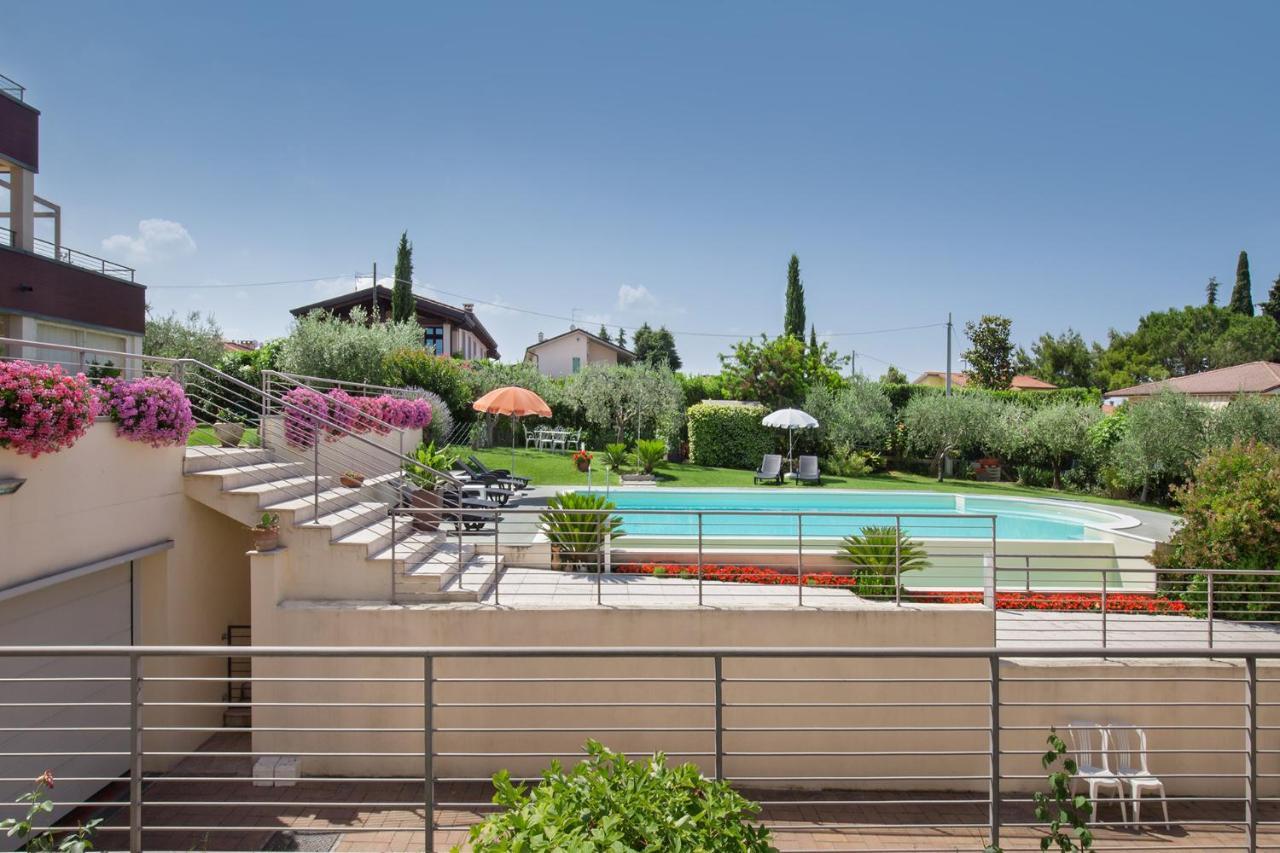 Villa Aurora-Holiday Home Apt3 Bardolino Buitenkant foto